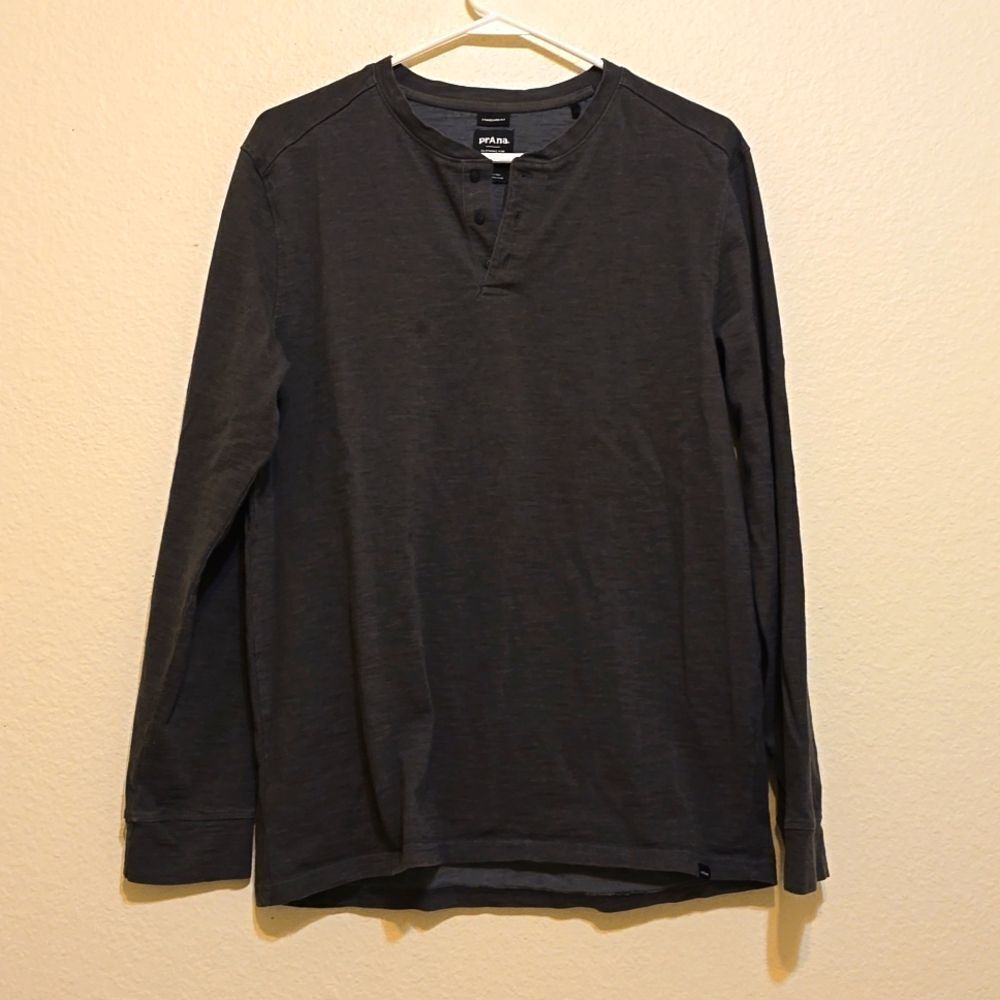 PRANA RONNIE HENLEY II MEN'S LARGE THREE BUTTON LONG SLEEVE ORGANIC COTTON BLEND